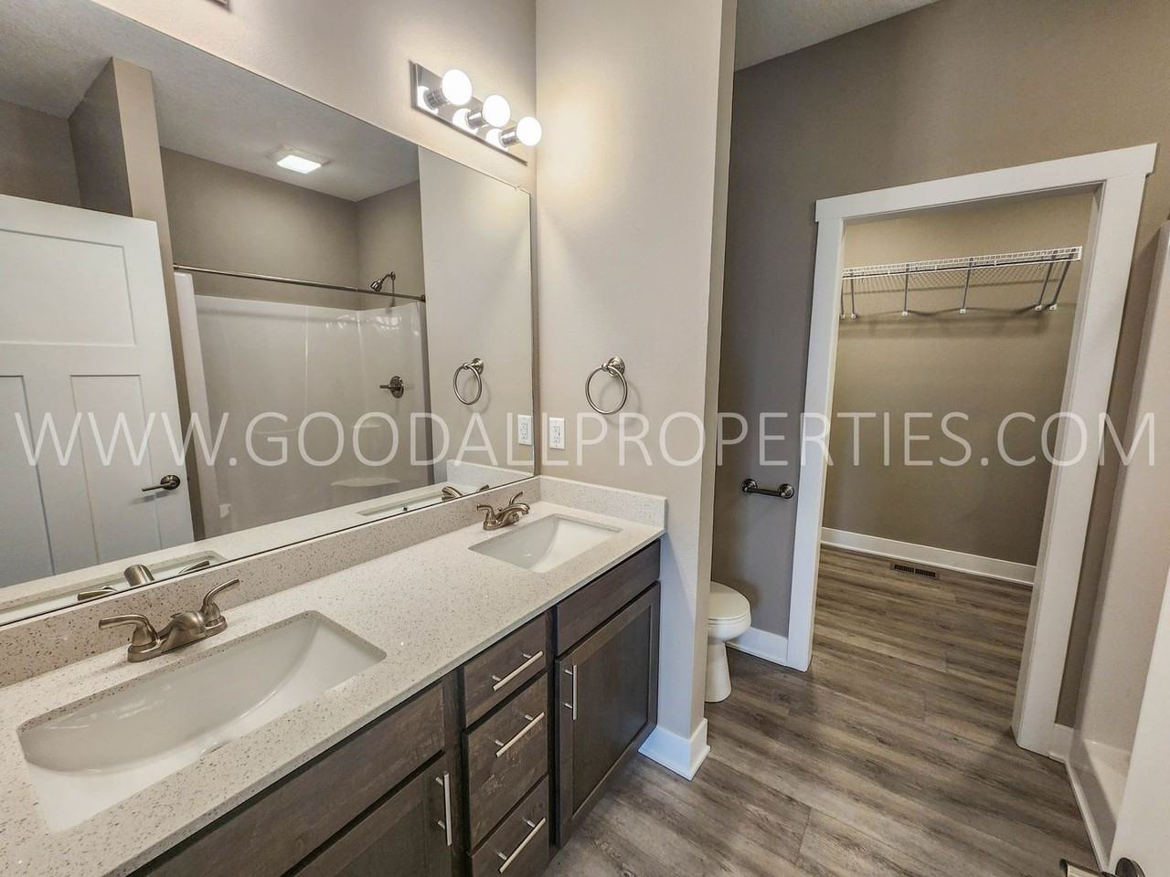 650 Nw Rosemont Dr - Photo 7 of 17