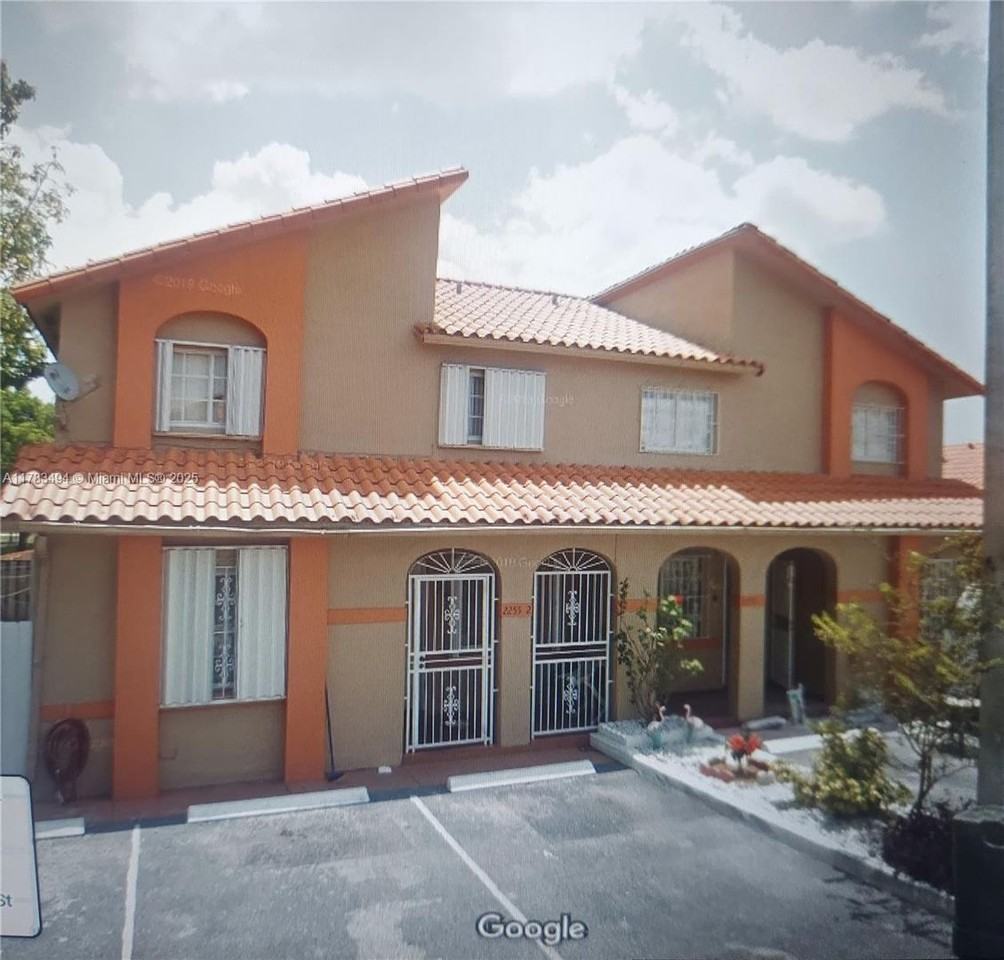 2255 2255 W 69 2255B - Photo 3 of 12