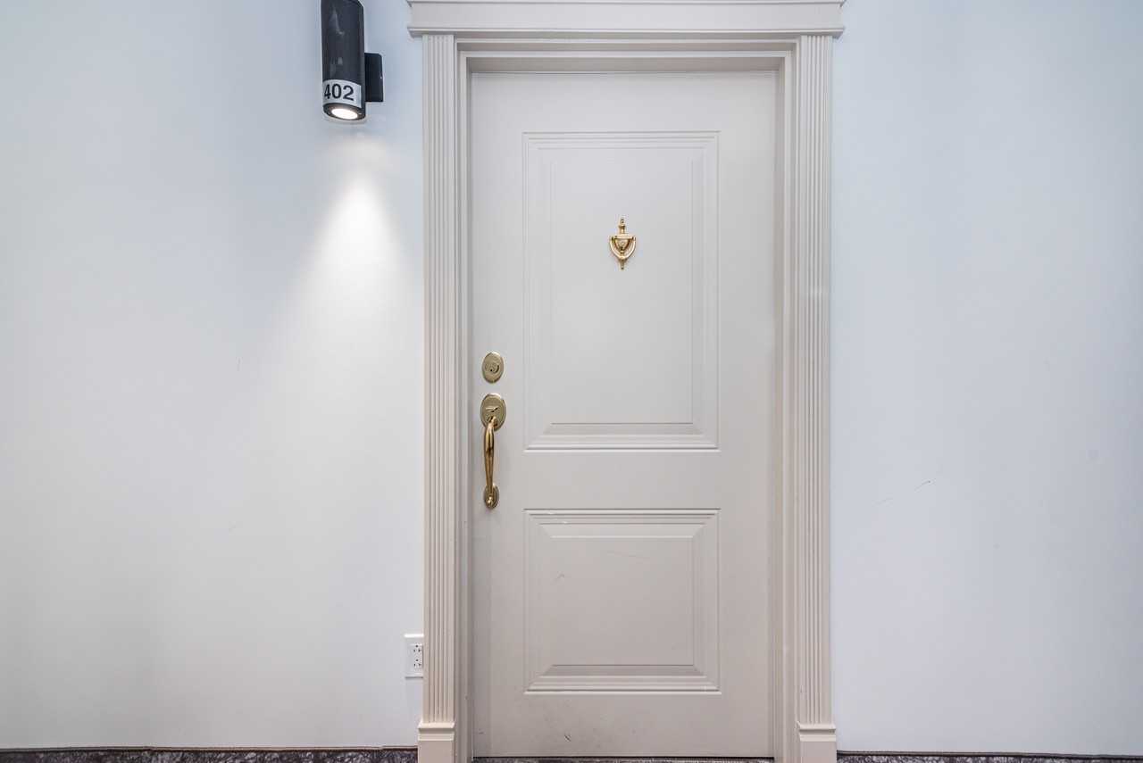 5167 Rue Sherbrooke Ouest #402 - Photo 2 of 29