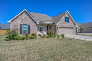 featured image of 725 Esau Ave