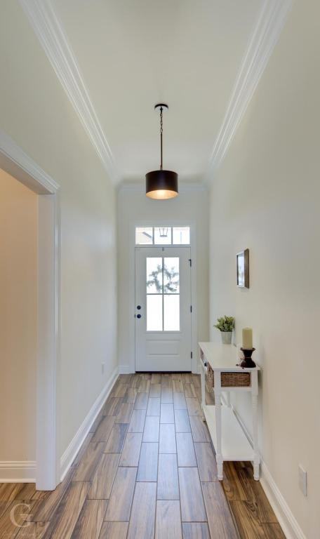 725 Esau Ave - Photo 3 of 23