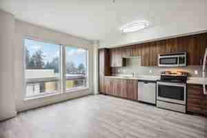 featured image of 323 Garfield St S