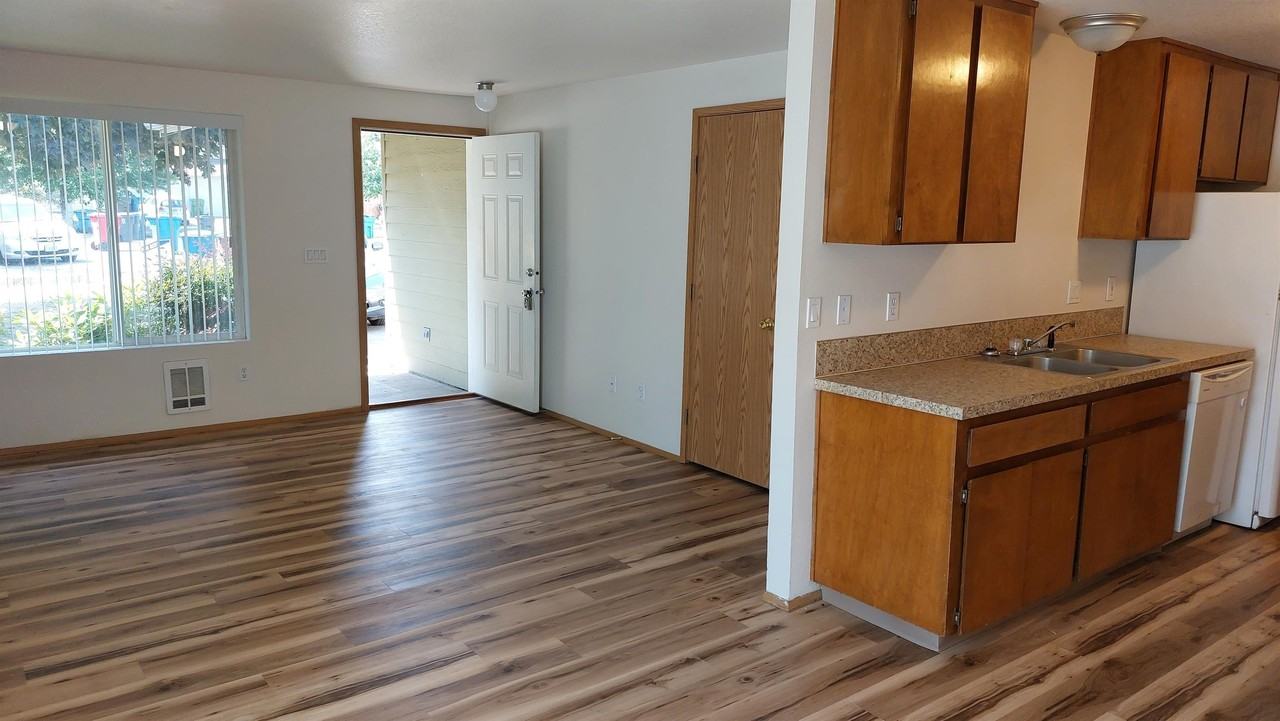 381 Shamrock St #381 - Photo 3 of 22