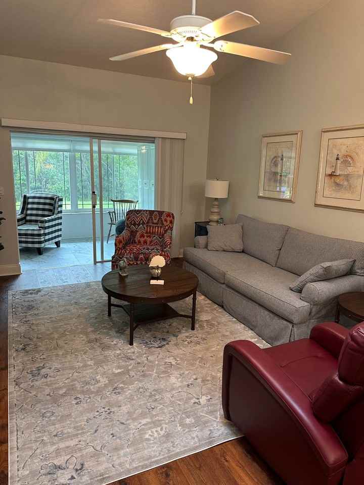 1608 Areca Palm Dr - Photo 2 of 10