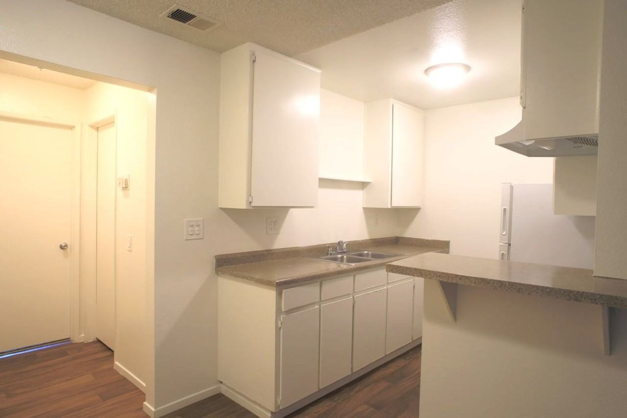 Kendall Brook Apartments - Photo 6 of 23