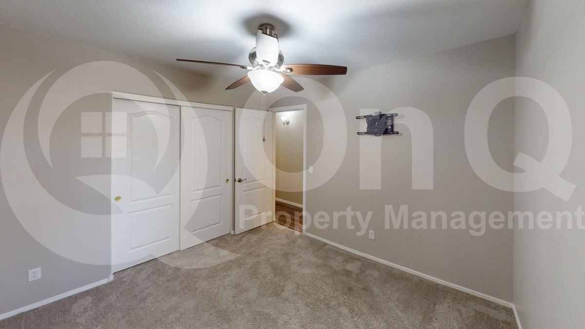 577 W Lucky Penny Pl - Photo 7 of 22