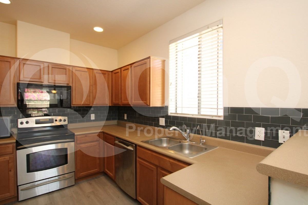 42424 N Gavilan Peak Pkwy #108 - Photo 2 of 19