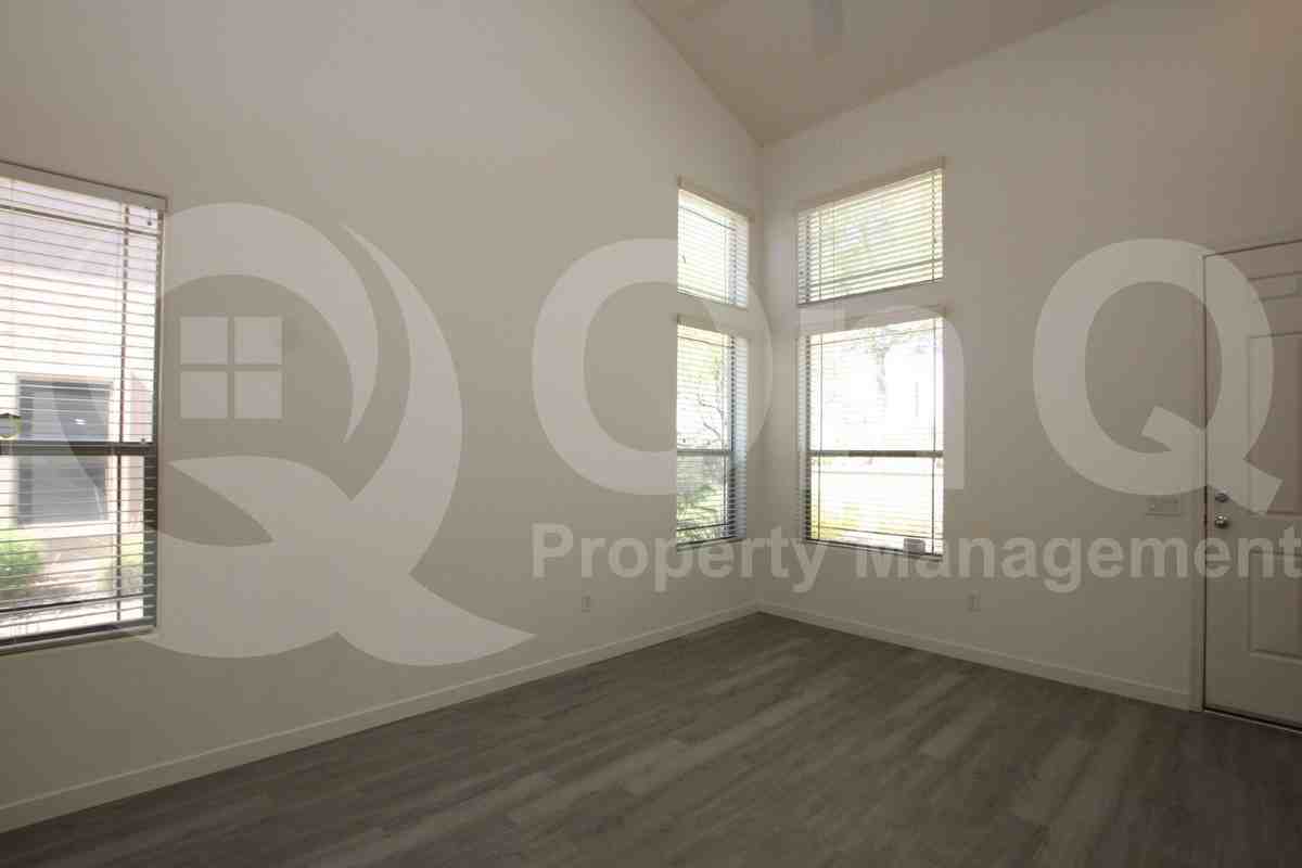 42424 N Gavilan Peak Pkwy #108 - Photo 4 of 19