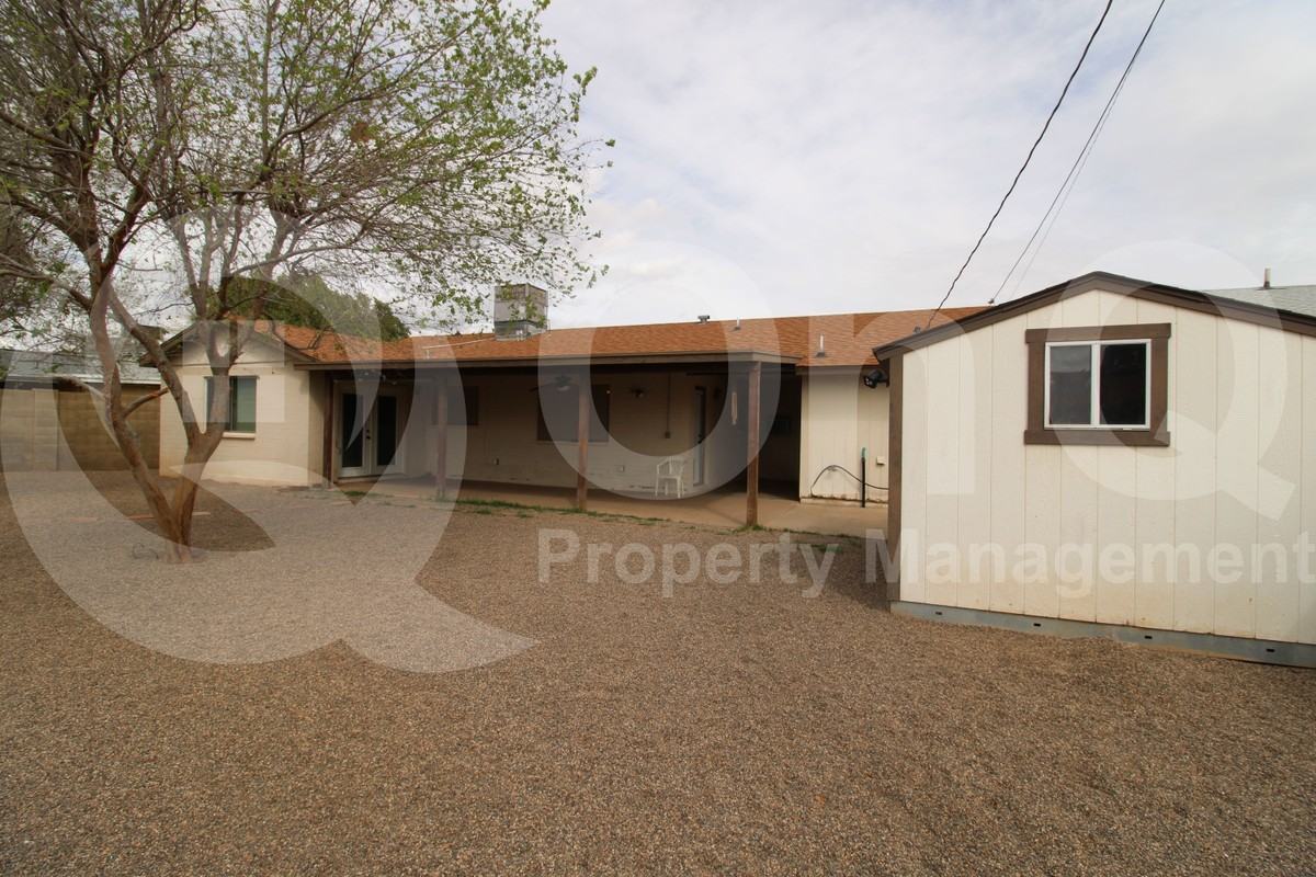 4031 W El Camino Dr - Photo 2 of 15