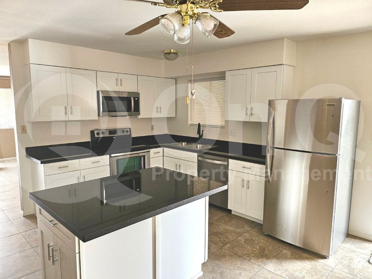 4031 W El Camino Dr - Photo 3 of 15