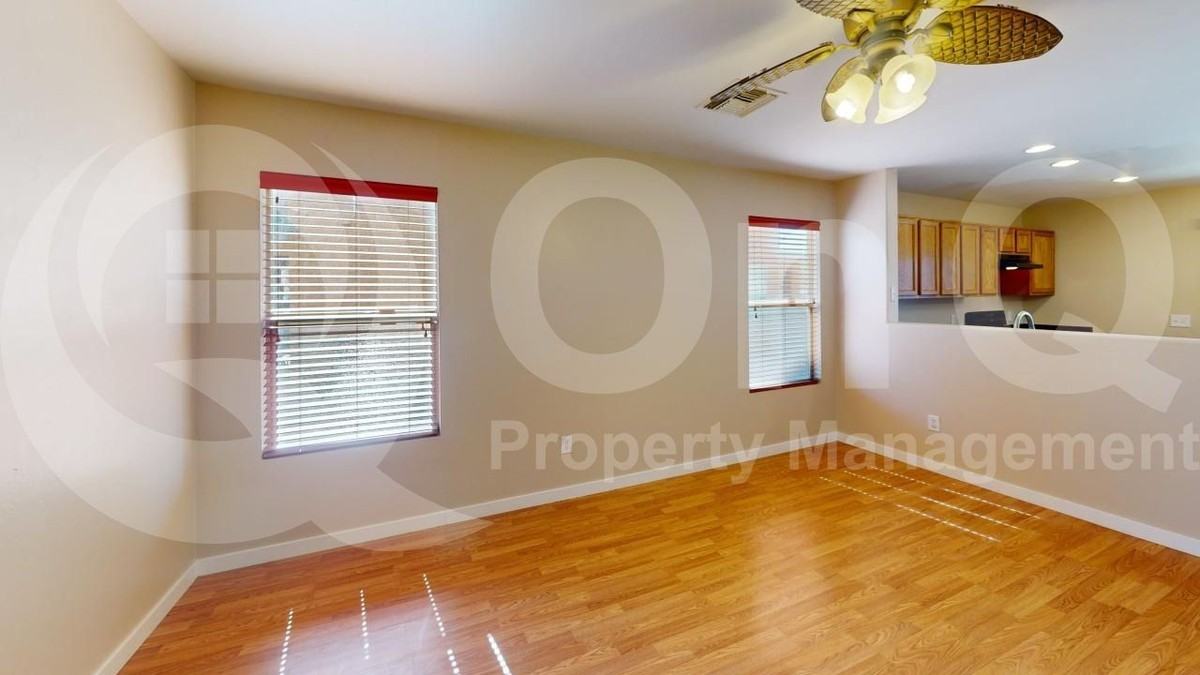 7016 S Blueeyes Dr - Photo 4 of 19