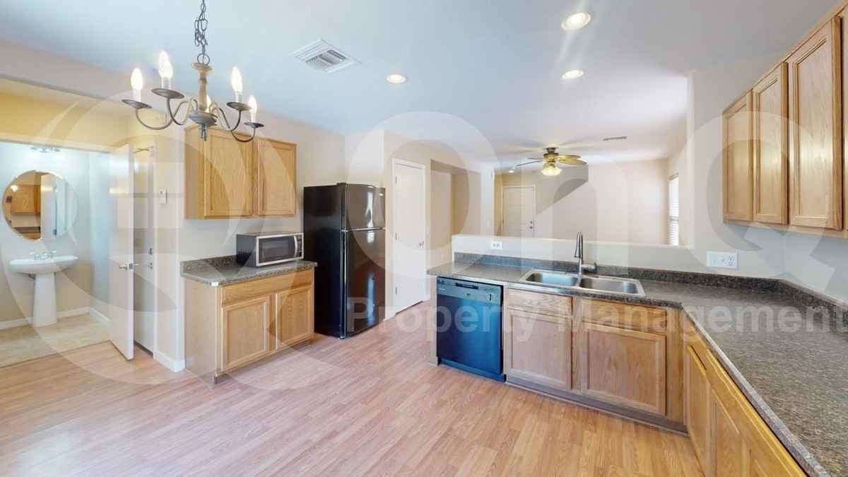 7016 S Blueeyes Dr - Photo 6 of 19