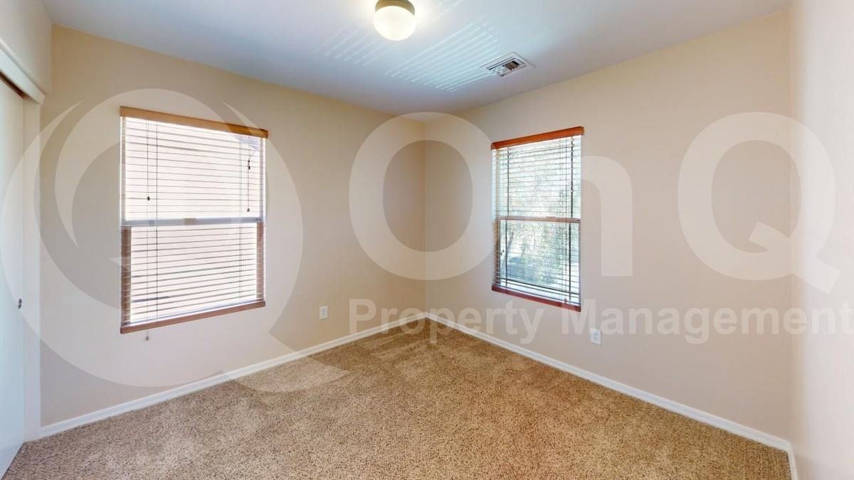 7016 S Blueeyes Dr - Photo 7 of 19