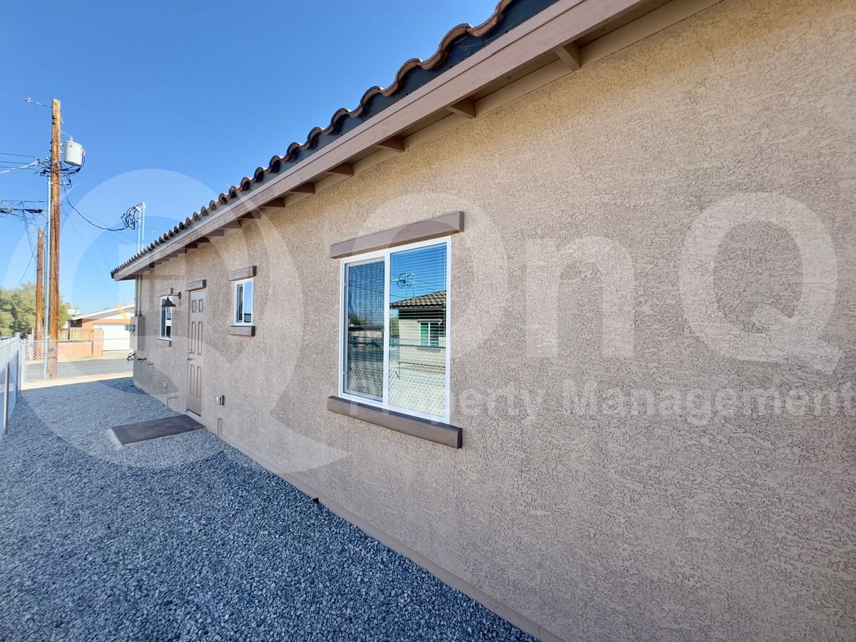 442 E Wilcox Ln #1 - Photo 3 of 19