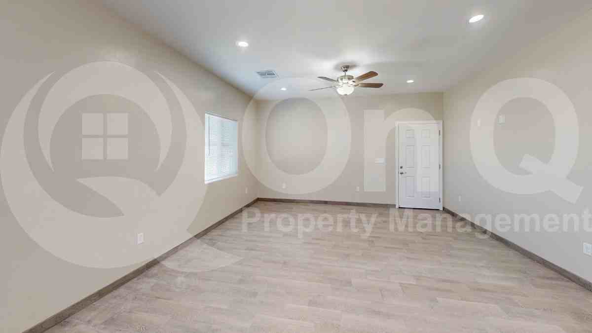 442 E Wilcox Ln #1 - Photo 6 of 19