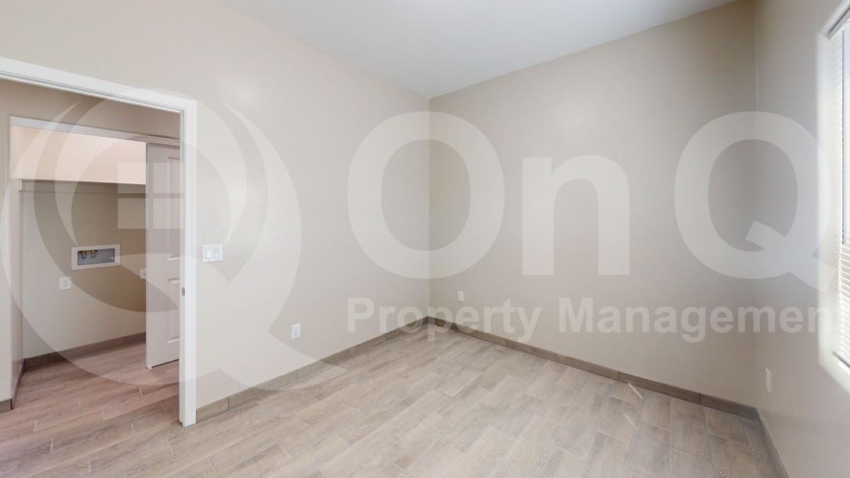 442 E Wilcox Ln #1 - Photo 7 of 19