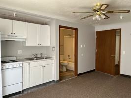 featured image of 491 Caswell Ave W
