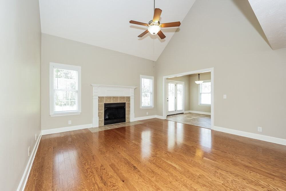 2737 Portside Ct - Photo 5 of 17