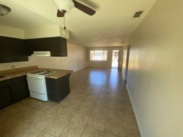 featured image of 1424 N Lemoore Ave