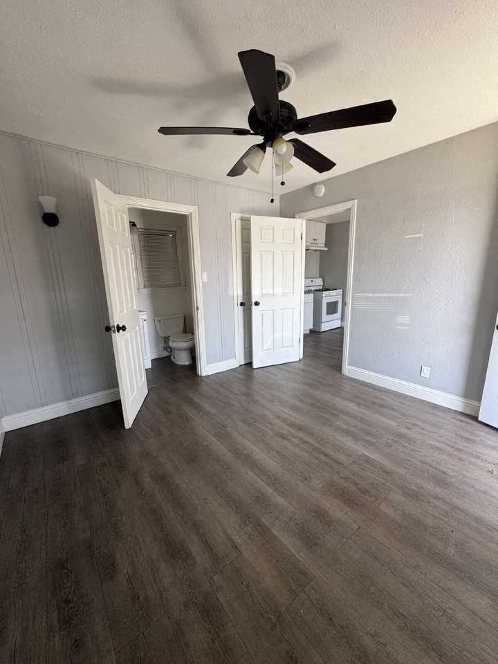 801 Atwater Blvd - Photo 2 of 5