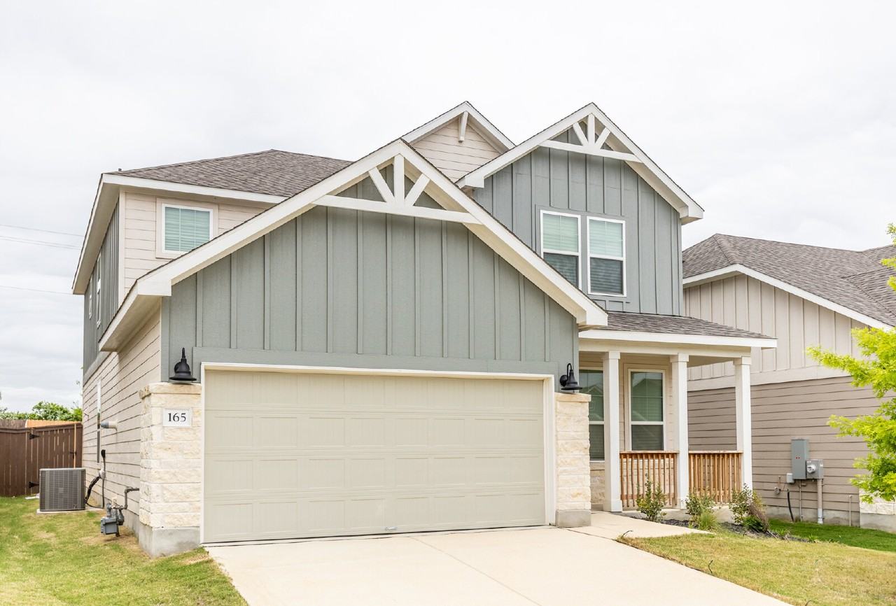 165 Acorn Cir - Photo 2 of 40