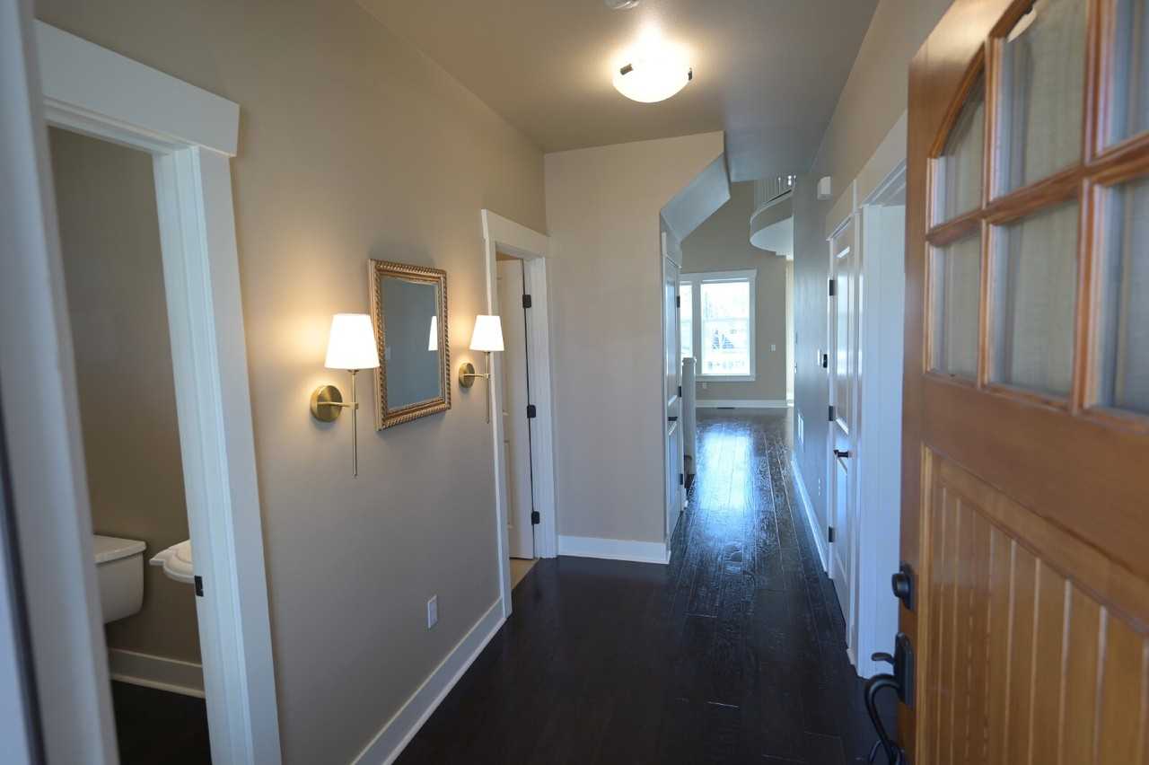 91 Craftsman Ct - Photo 3 of 39