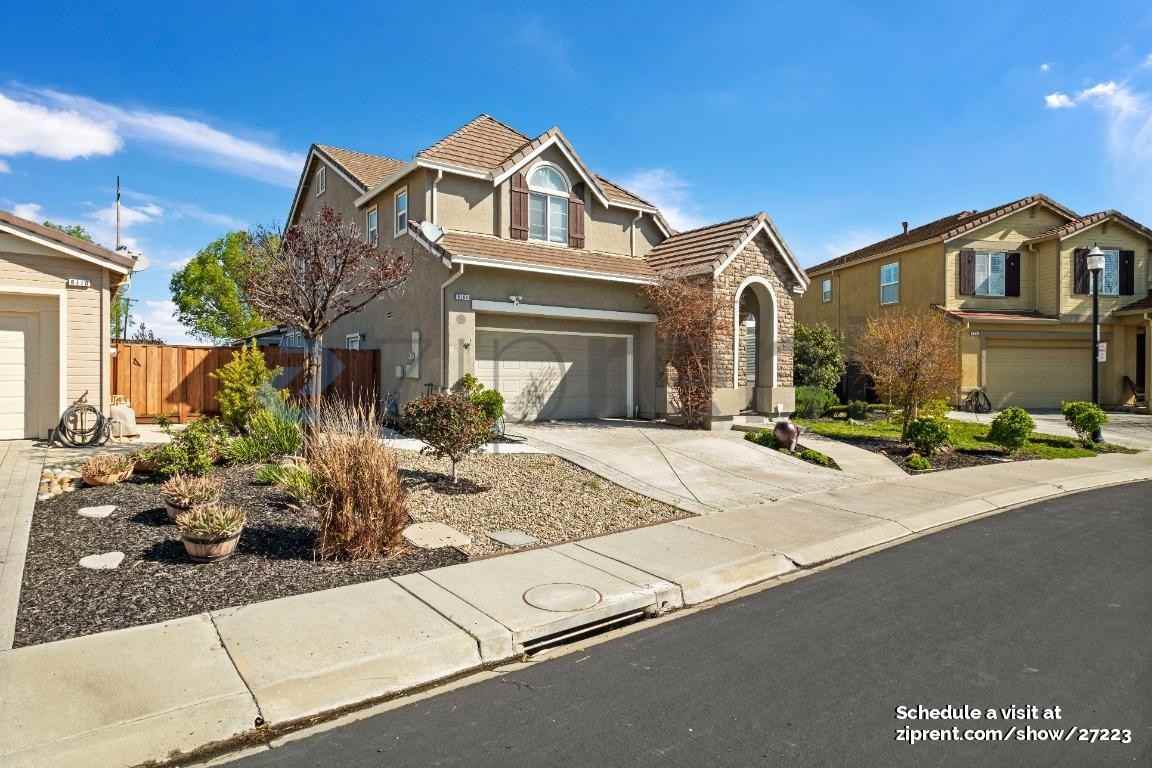 8106 Westport Cir - Photo 2 of 31