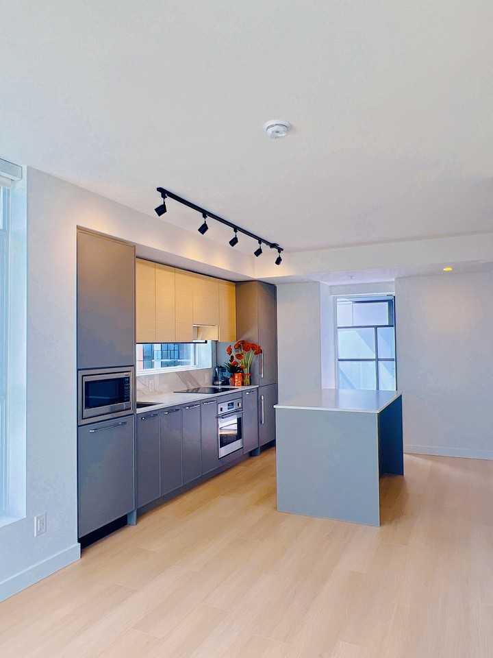 13725 George Junction #2909