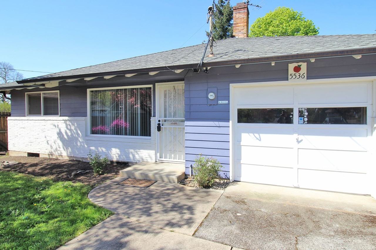 5536 Se Harlow St - Photo 2 of 29