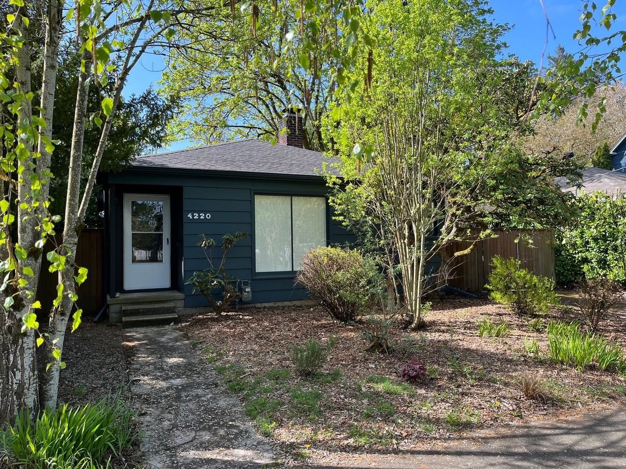 4220 Se Ramona St - Photo 3 of 33