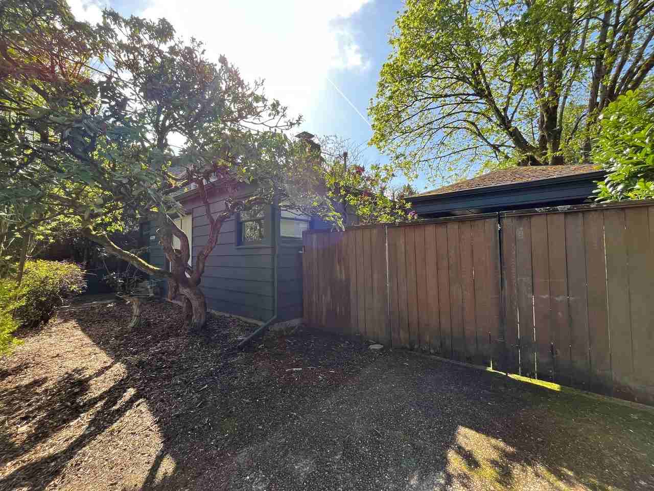 4220 Se Ramona St - Photo 6 of 33