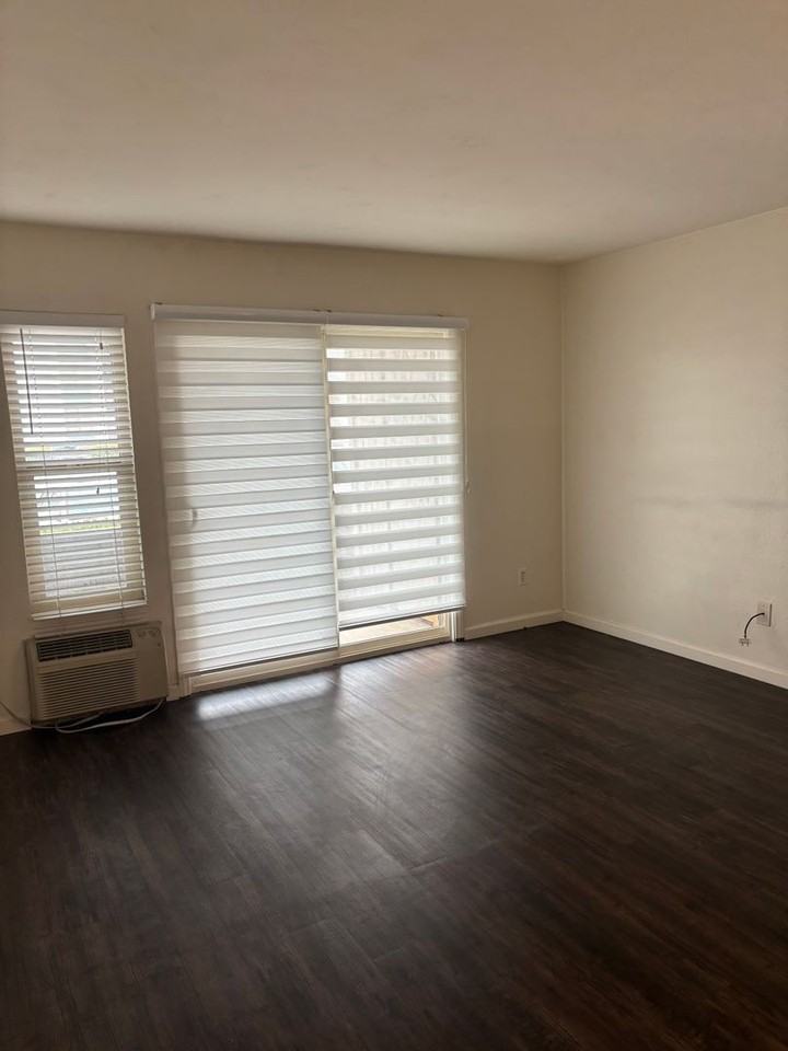 6076 Rancho Mission Rd - Photo 3 of 11