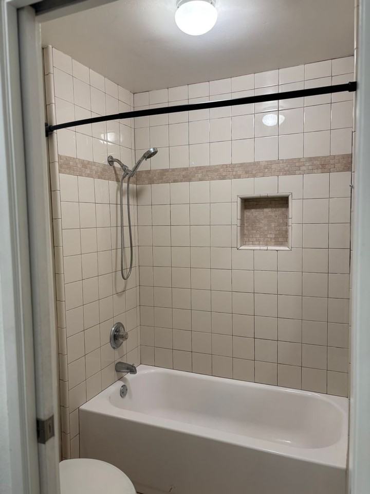 6076 Rancho Mission Rd - Photo 5 of 11