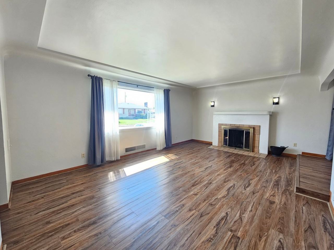 3108 W Grace Ave - Photo 4 of 29