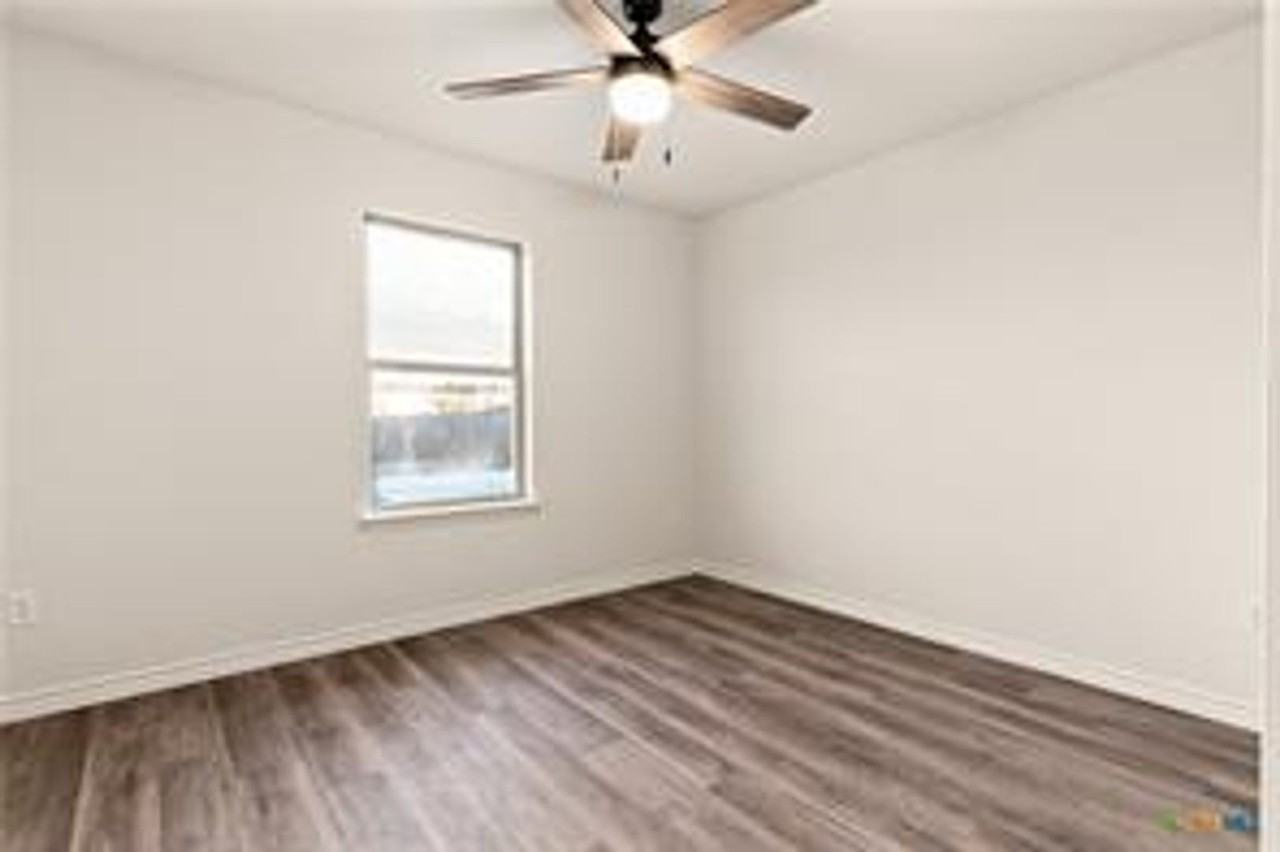 3404 Abraham Dr - Photo 3 of 27