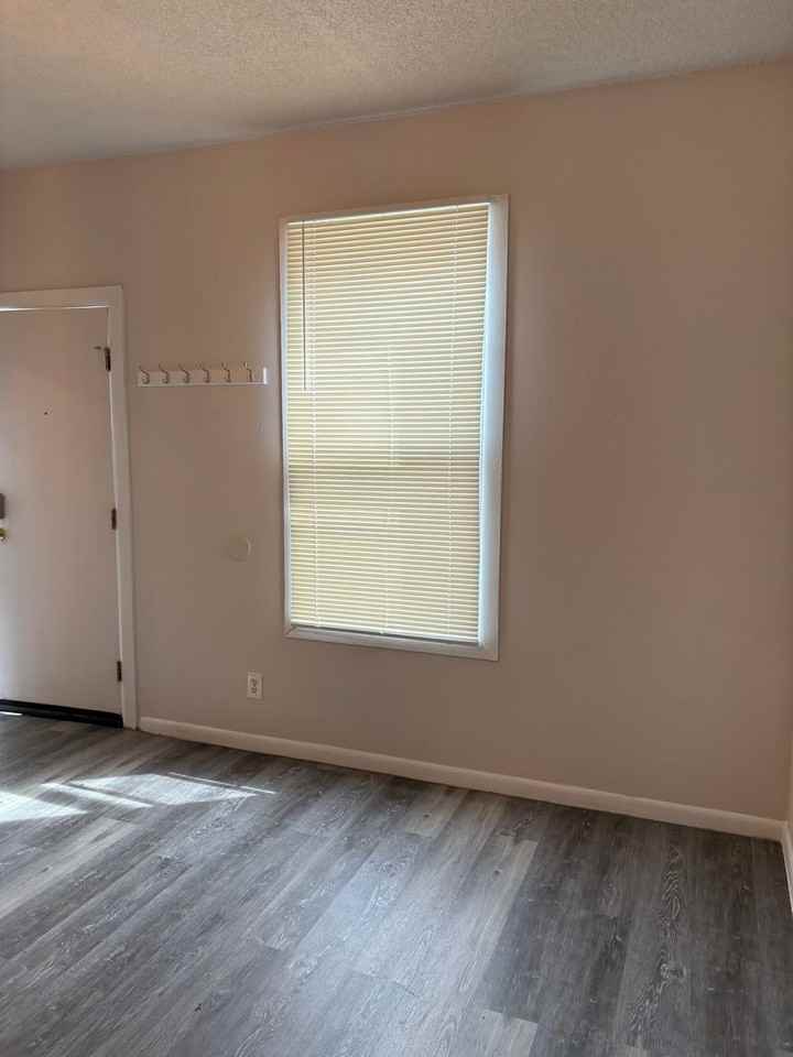 1822 8th Ave #2 - Photo 6 of 25