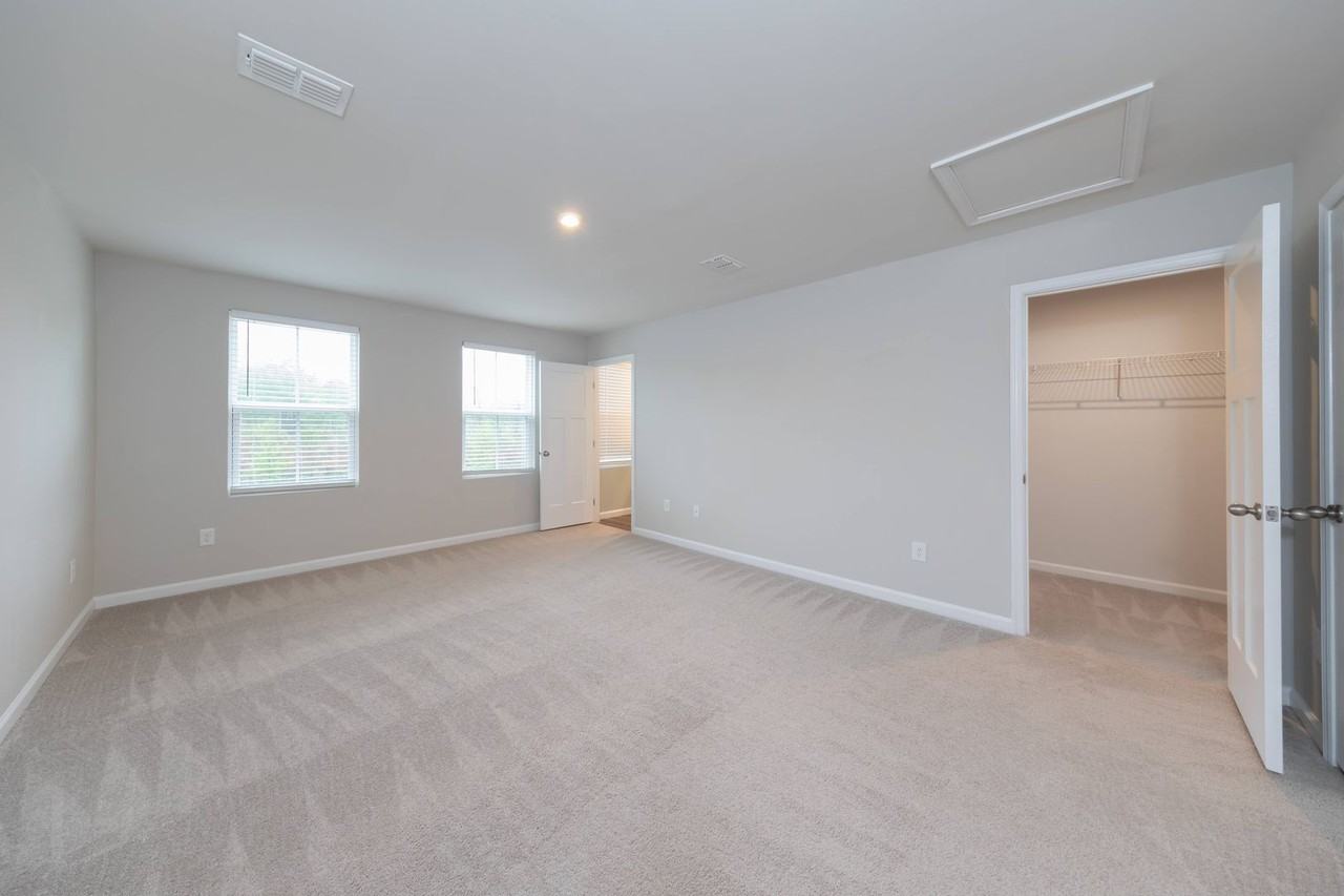 1005 Marquis Pkwy - Photo 6 of 13