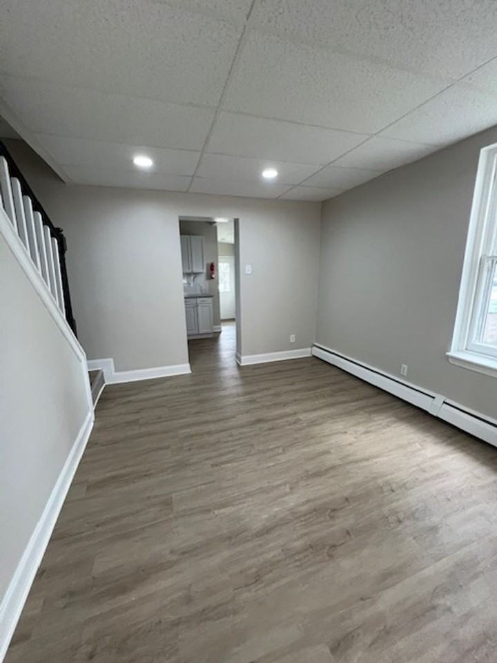 814 South St - Photo 6 of 22