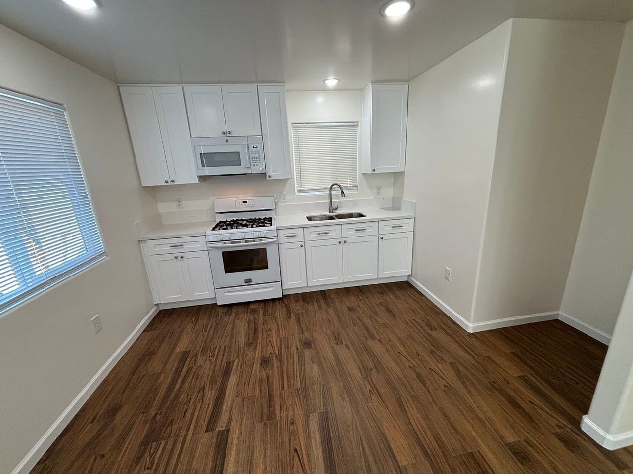 504 Playa Blanca Ct #BADU - Photo 4 of 10