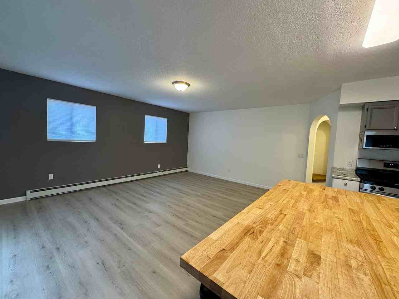 136 Trumpeter Ave - Photo 5 of 15