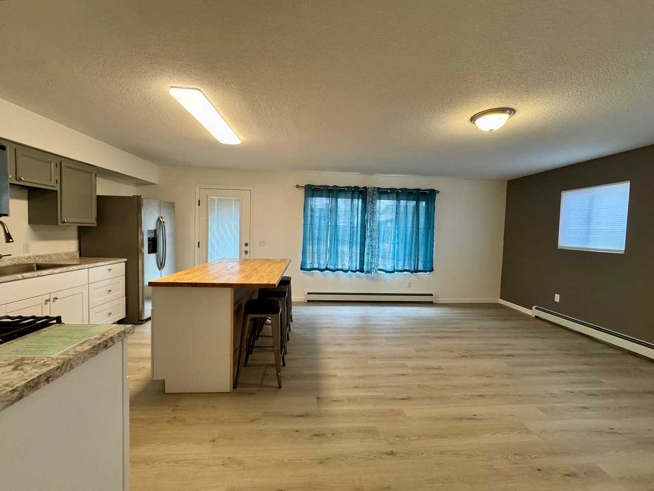 136 Trumpeter Ave - Photo 6 of 15