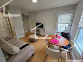 featured image of 7 Pearl St