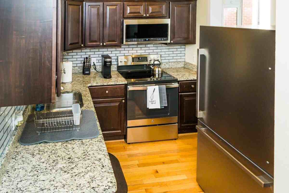 904 S Hanover St #NA - Photo 7 of 30