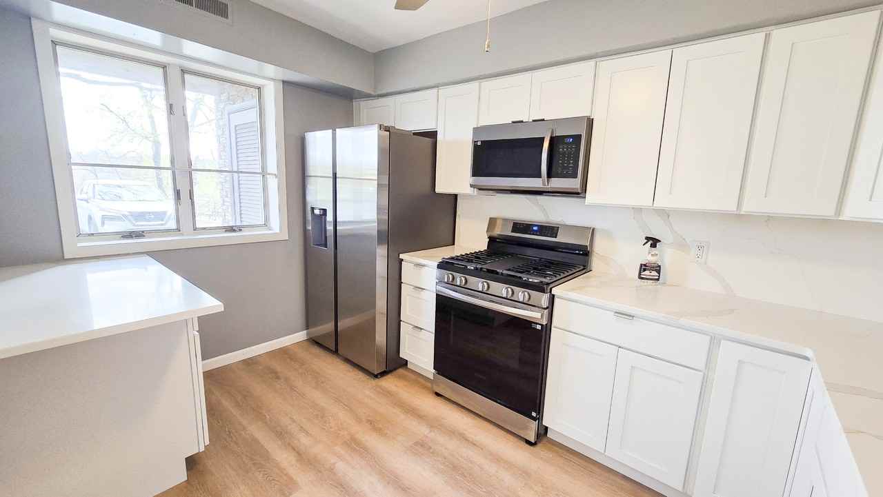 1590 Alta Dr #D13 - Photo 2 of 19