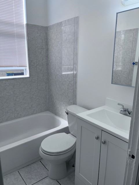 215 Calabria Ave #6 - Photo 6 of 10