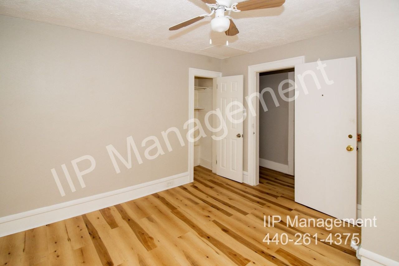 579 Broadway Avenue #3 - Photo 3 of 12