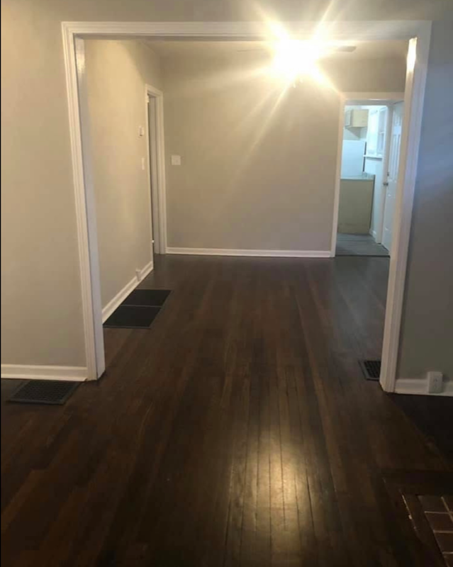 6208 Swope Pkwy - Photo 2 of 15