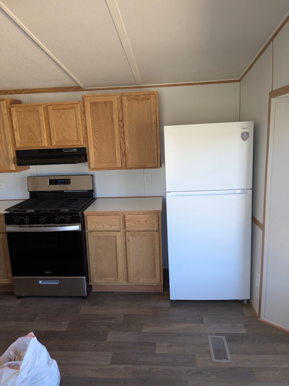 1420 170th Ave - Photo 2 of 10