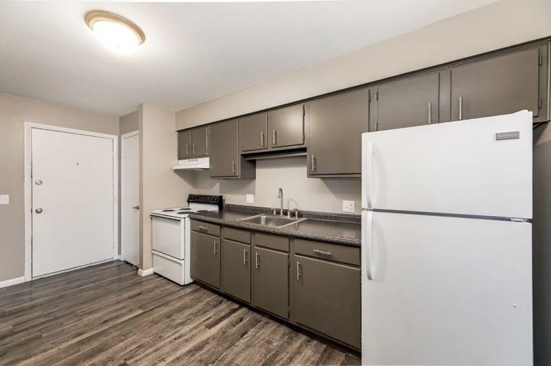 7451 Lunitas Ln - Photo 2 of 10