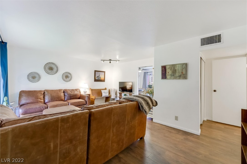 4037 Evening Breeze Pl - Photo 3 of 35